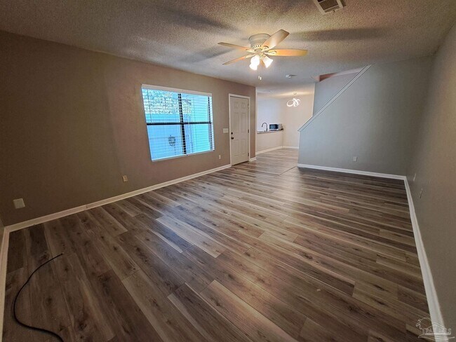 Foto del edificio - 2301 W Michigan Ave