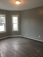Building Photo - 424 Bowdoin St