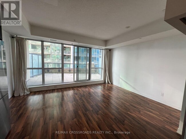 Photo du bâtiment - 51 E Liberty St