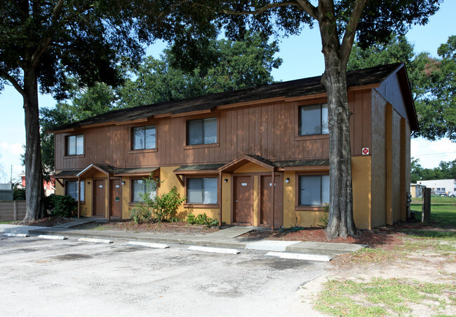 Oak Clusters Townhomes Rentals - Orlando, FL | Apartments.com