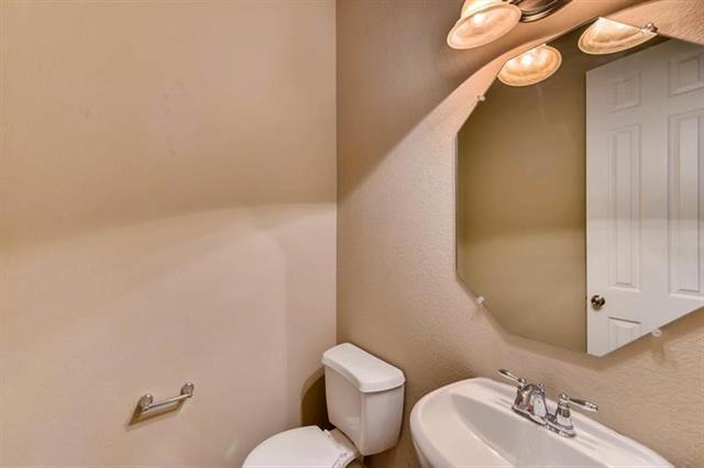 Foto del edificio - 11647 Jasper Dr