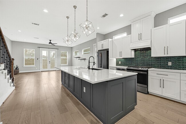 Foto del edificio - 4506 Hardy St