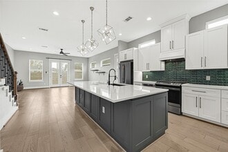 Building Photo - 4506 Hardy St