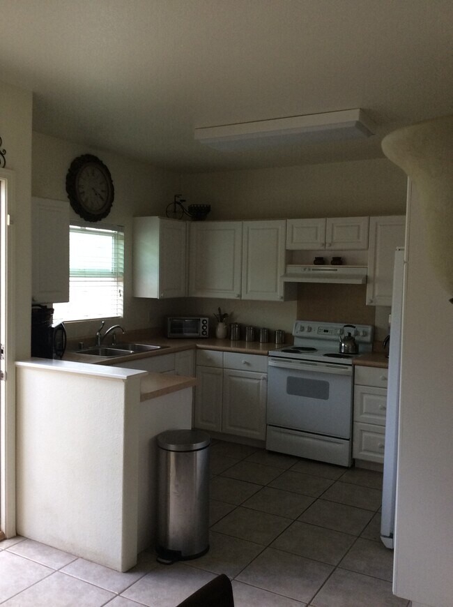 Building Photo - 91-1121 Keoneula Blvd