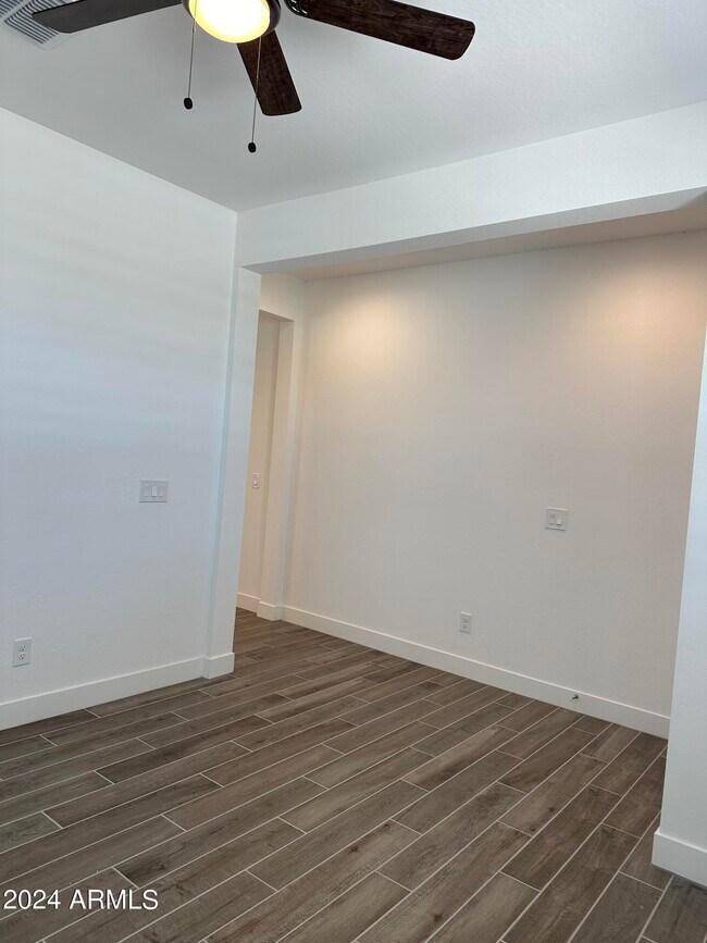 Foto del edificio - 9040 W Georgia Ave