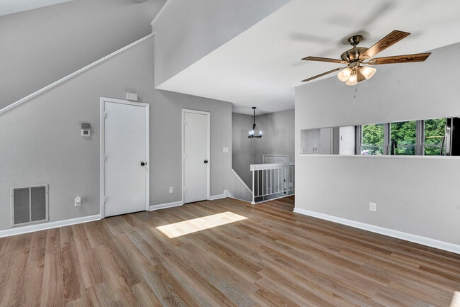 Building Photo - 5184 Winterberry Ct