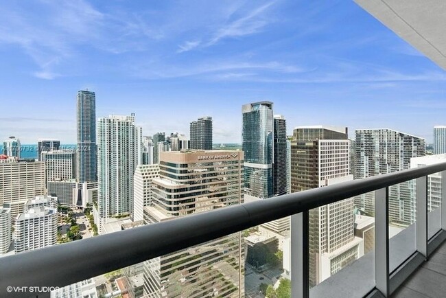 Foto del edificio - 495 Brickell Ave