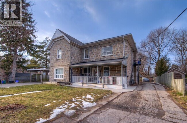 Photo du bâtiment - 292 Main St