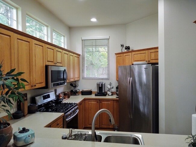 Building Photo - Townhome in Silverdale's Summerwind Community