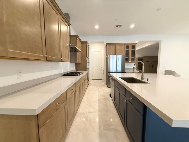 Building Photo - 3/BD 3/BA Modern Single-Story Home with Pr...