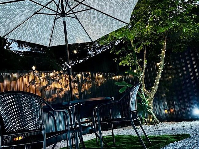 Foto del edificio - 610 NW 111th St