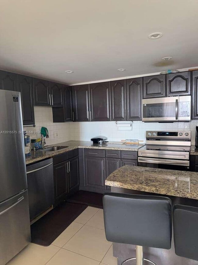 Foto del edificio - 13499 Biscayne Blvd