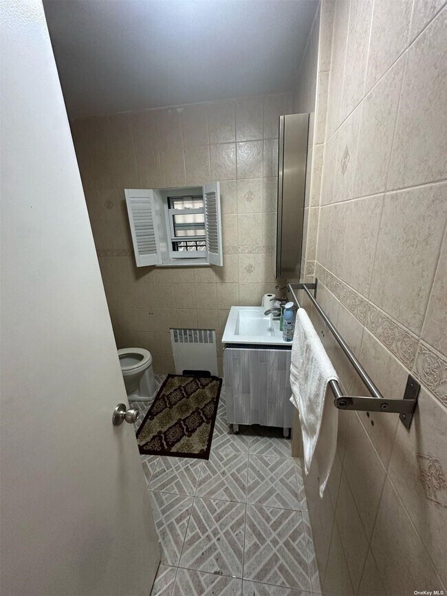 Foto del edificio - 65-51 Booth St