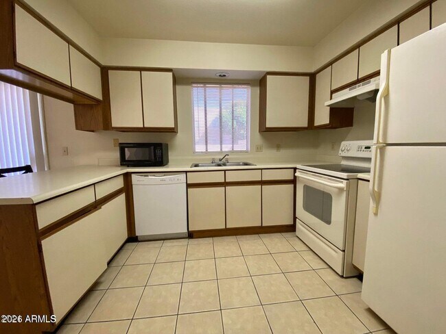 Foto del edificio - 13643 N Hamilton Dr