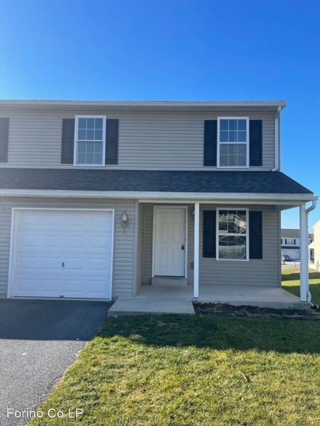 Building Photo - 3 br, 2.5 bath House - 1022 Brinan Avenue