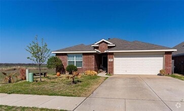 Building Photo - 10317 Manhassett Dr