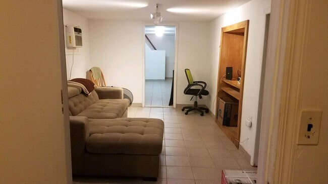 Building Photo - 98 Feronia Way