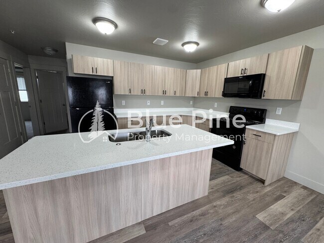 Building Photo - 3570 Colt Cir