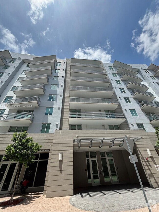 Building Photo - 7661 NW 107th Ave