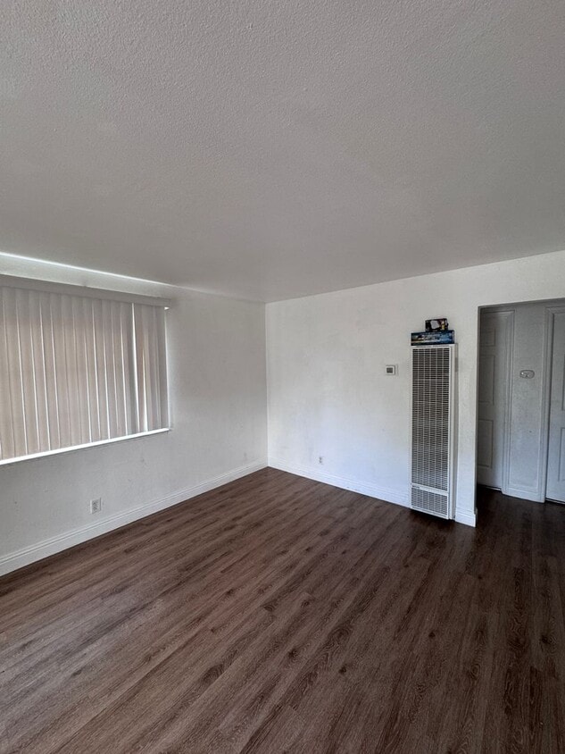 Foto principal - 761 Shepherd Ave