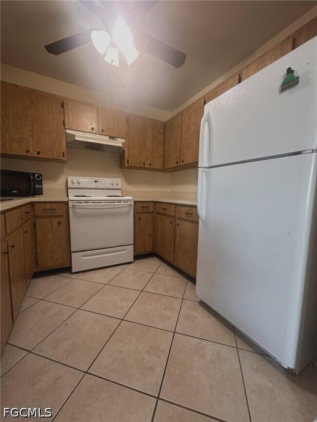 Building Photo - 1232 SE 8th St