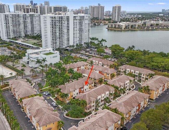 Foto del edificio - 18445 NE 27th Pl