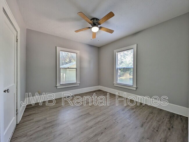 Foto del edificio - 715 Cove St
