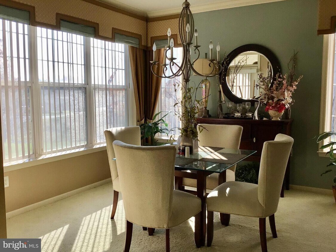 118 Masterson Ct, Ewing Township, NJ 08618 Apartment for Rent in