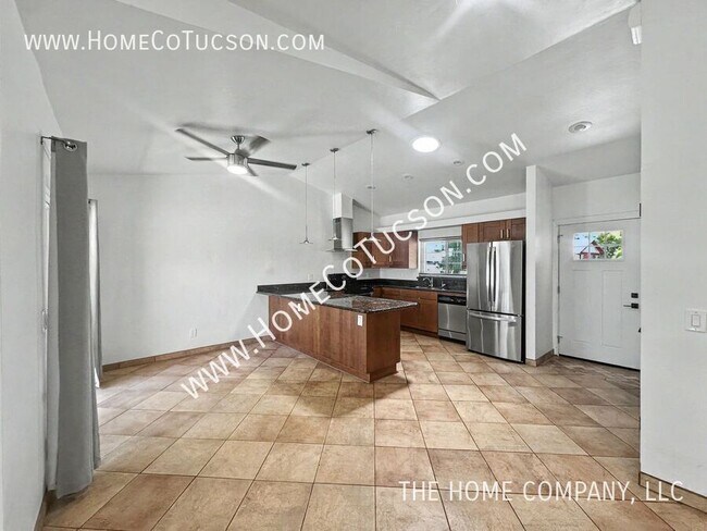 Foto del edificio - 5121 E 6th St