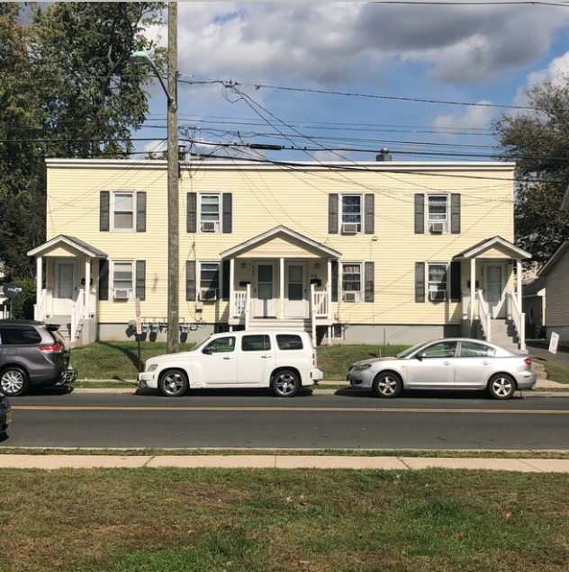 Building Photo - 256 62 Grove St