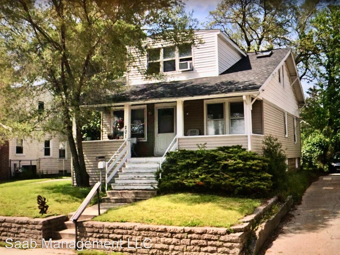 Primary Photo - 2 br, 1 bath House - 201 ACADEMY LOWER