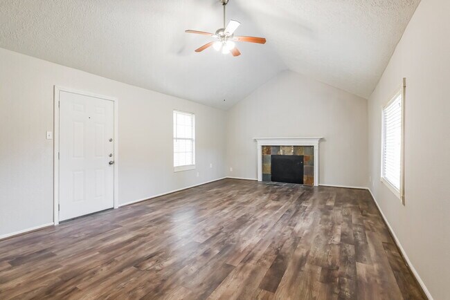 Building Photo - 12335 Kings Chase Dr