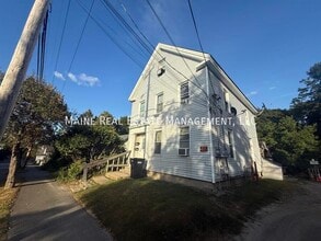 Building Photo - 190 3rd St