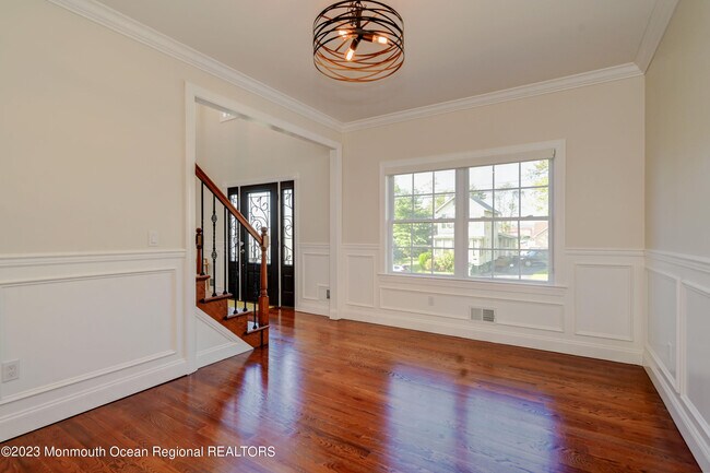 Building Photo - 29 Wilmot St