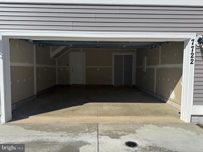 Foto del edificio - 7722 Harlow Cir