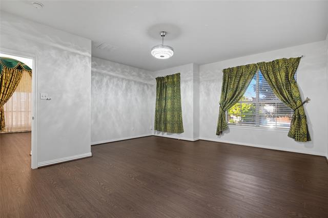 Foto del edificio - 13308 Sulpher Springs Dr