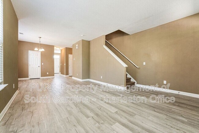 Foto del edificio - 3891 Four Poles Park Dr