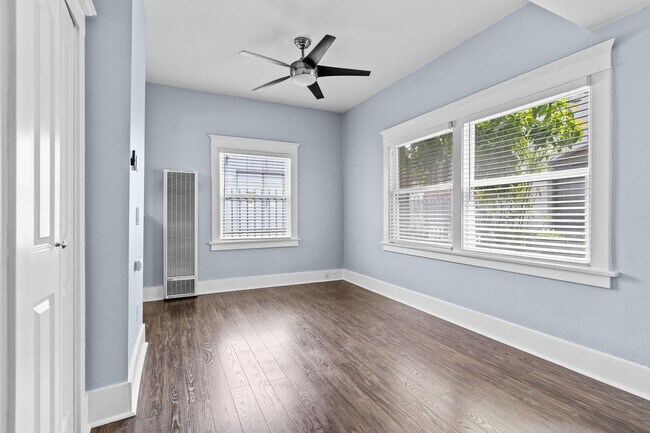 Foto del edificio - 138 Elm Ave