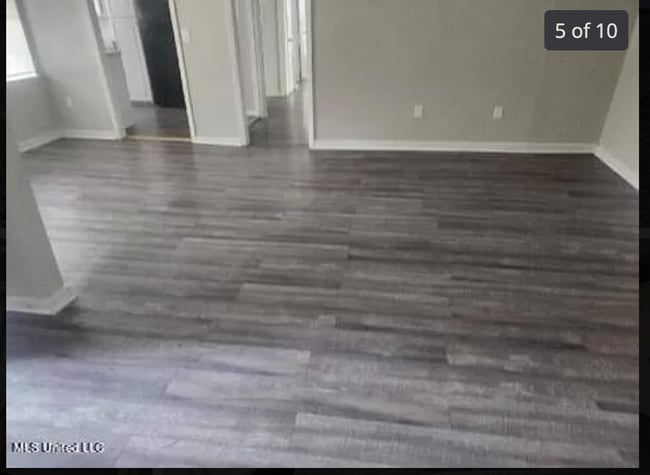 Building Photo - HUD Friendly | 3 Bed 2 Bath | Completely R...