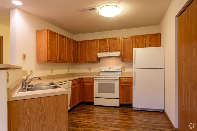 2HAB, 2BA - Prairie Oaks Apartments