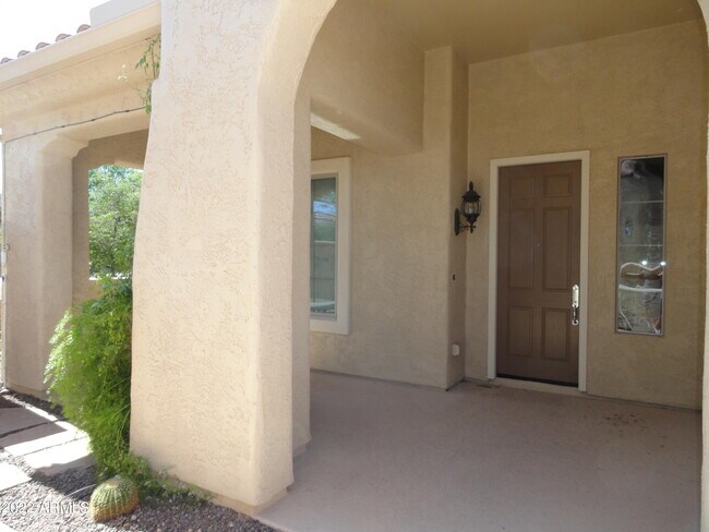 Foto del edificio - 26865 W Potter Dr