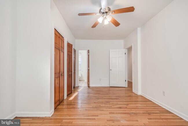 Foto del edificio - 107 15th St NE
