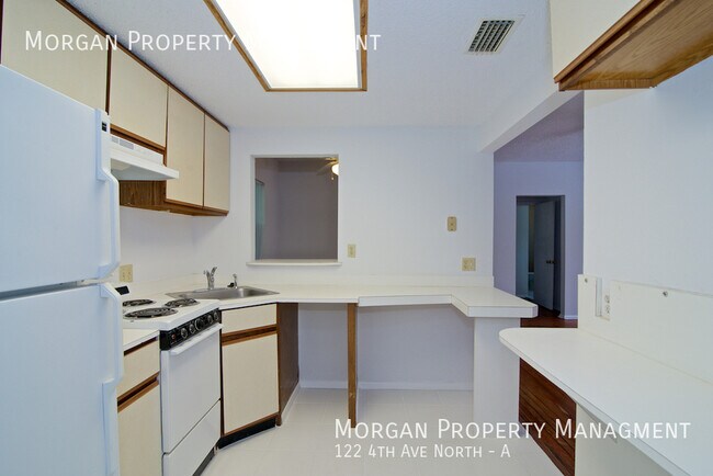 Building Photo - COMING SOON: BEST LOCATION !! First Floor ...