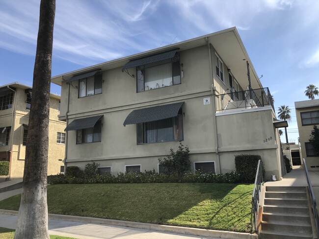 Foto del edificio - 1208 N Brand Blvd