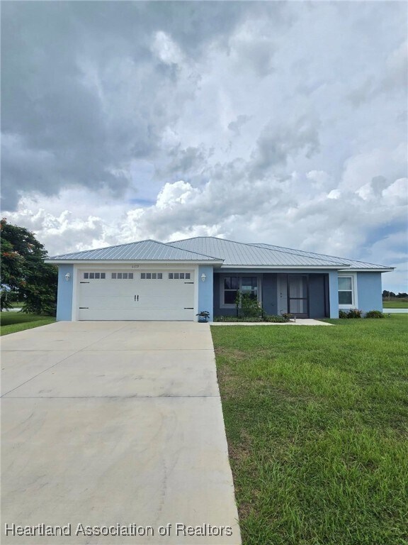 Foto principal - 6609 Concord St