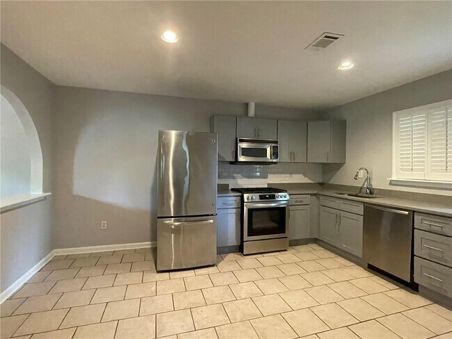 Foto del edificio - 1583 Piedmont Ave NE