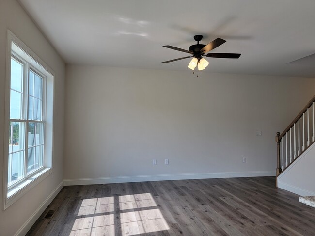 Building Photo - 107 Magnolia Dr
