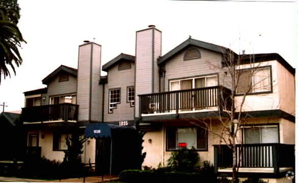 Foto del edificio - 1035 Raymond