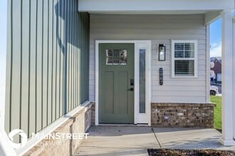 Building Photo - 2067 N Sarah Dr