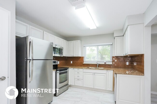Foto del edificio - 4465 Old Colony Rd